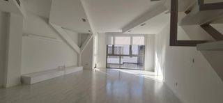 Miete Zweistöckige Wohnung  Carrer escola. Espectacular duplex