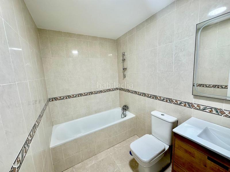 Foto 169cdc30-cd6f-4d45-9038-24fb265d3609. Casa adossada amb aparcament a Los Boliches Fuengirola