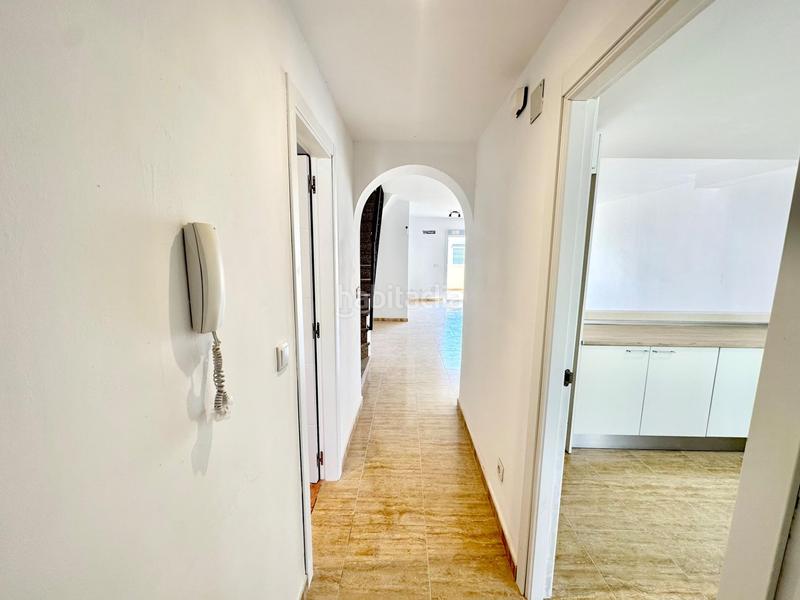 Foto ad6f1281-e455-40f5-8527-171d59785fd1. Casa adossada amb aparcament a Los Boliches Fuengirola