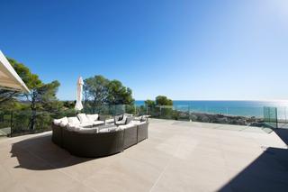Maison à Bellamar. Exclusiva vivienda con impresionantes vistas al mar en bellamar,
