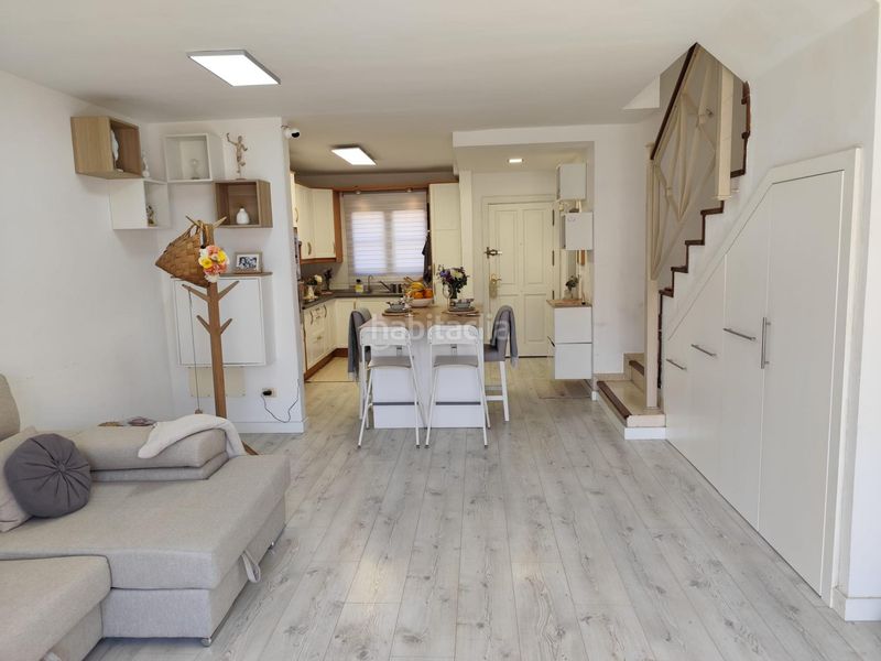 Foto 40fb6515-0b1d-4a0d-a60f-79a55def2d7c. Casa adossada amb aparcament a Barranco Hondo Candelaria