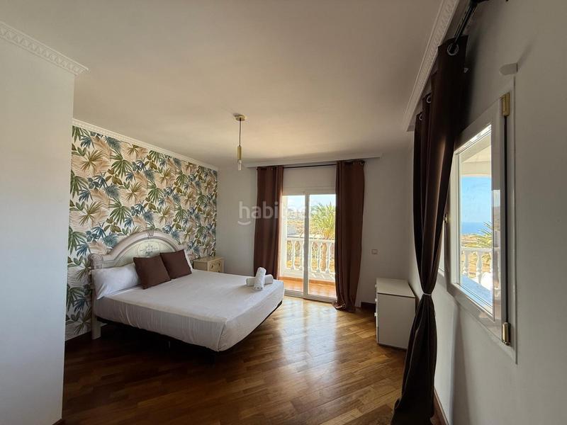 Foto 2f2e0661-3c6f-4fa0-8ef1-e880ece4fe2a. Chalet espectacular villa en playa paraíso, tu refugio soñado en Adeje