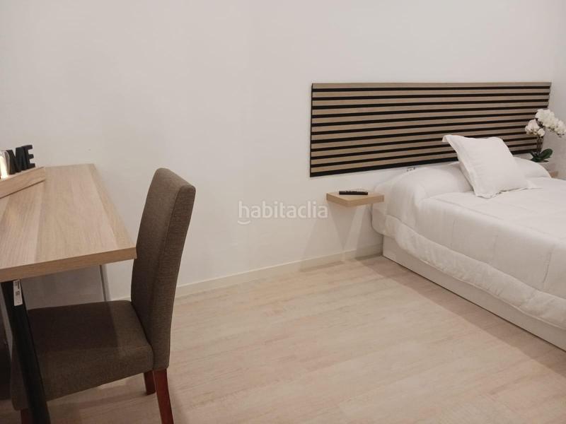 Foto 3b2f8f9c-b70b-4126-b6b5-6670d7339dbc. Local comercial a La Camella Arona