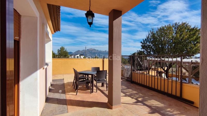 Foto 53c00d30-d75f-4d89-acb4-57b827e9bf6b. Xalet amb calefacció aparcament piscina a Polop