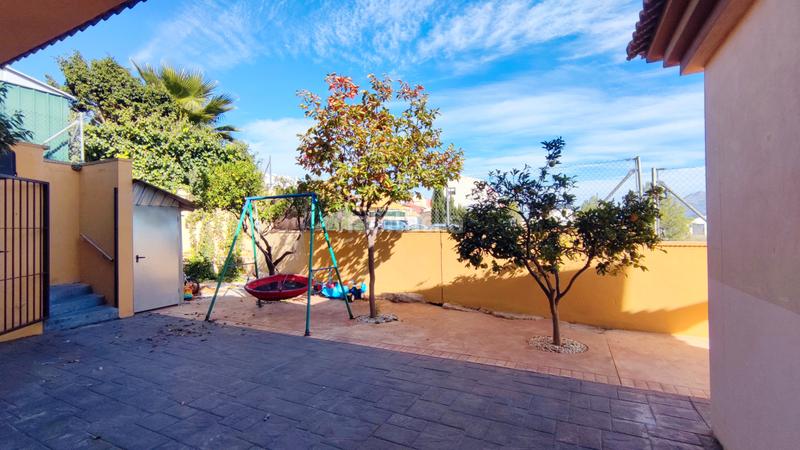 Foto e65d6972-5cd8-4f41-9fff-fd530a918175. Xalet amb calefacció aparcament piscina a Polop