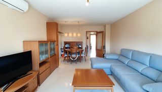 Appartamento in Florida Baja. Magnifico piso de tres dormitorios con plaza de garaje y traster