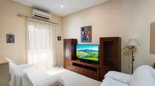 Haus en Campoamor. Chalet independiente con gran terraza en campoamor alicante