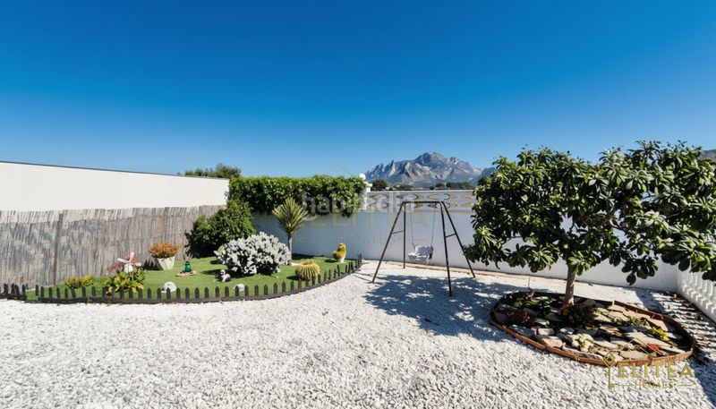 Foto 2f2be6ae-96d6-44f0-b6e7-cdd899a1968d. Xalet amb calefacció aparcament piscina a Busot