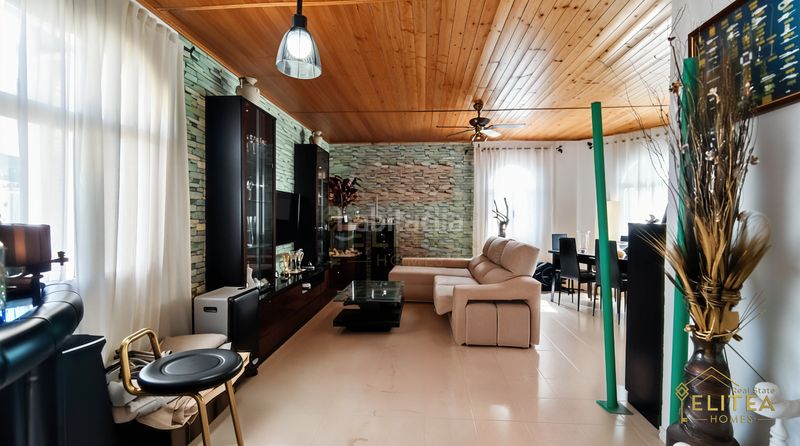 Foto 37bff2ed-9487-4565-a375-d263ba283308. Xalet amb calefacció aparcament piscina a Busot