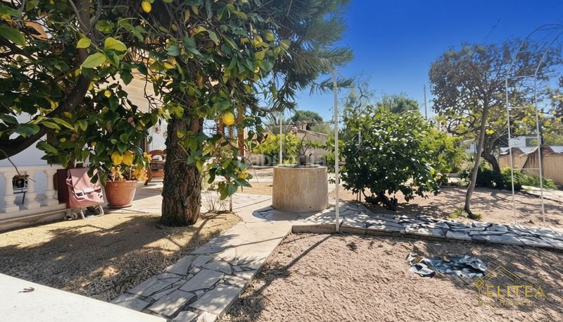 Foto 4eb954d5-e83f-438d-a214-fe31cfc0622c. Xalet amb calefacció aparcament piscina a Busot