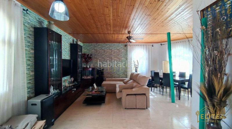 Foto 5886ae6c-9bd7-4257-95ed-a47af456df34. Xalet amb calefacció aparcament piscina a Busot