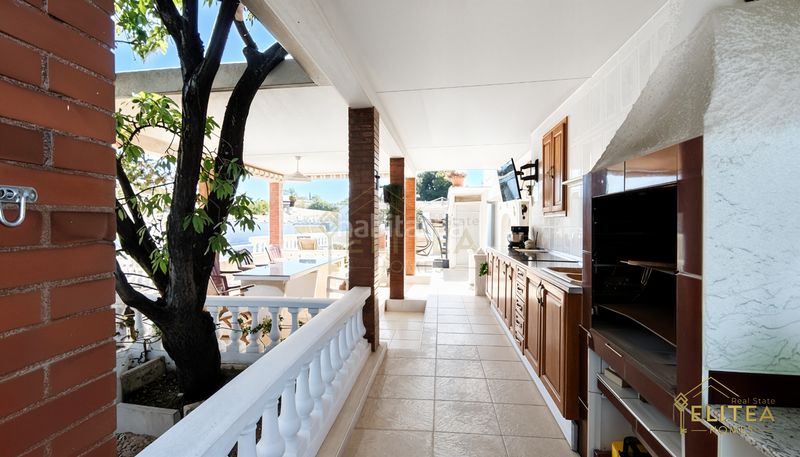 Foto 6f489c0c-c59d-42f2-80ca-ac3994e4f1ca. Xalet amb calefacció aparcament piscina a Busot