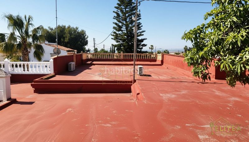 Foto 7476bcfb-c872-43b5-8b19-9d041ad9e630. Xalet amb calefacció aparcament piscina a Busot