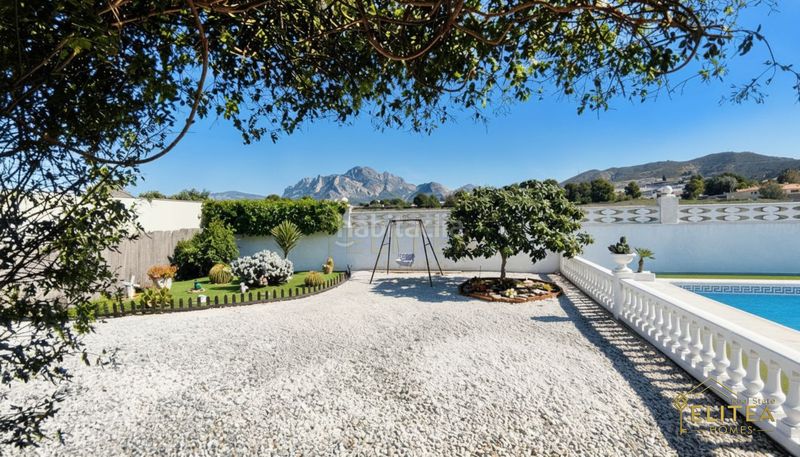 Foto ab00048c-a1c3-440b-9485-85407b74ad8e. Xalet amb calefacció aparcament piscina a Busot