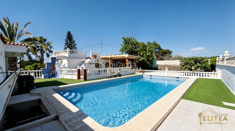 Foto b6307aa7-ecaf-4147-8f99-8961921f2024. Xalet amb calefacció aparcament piscina a Busot