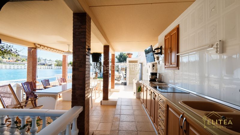 Foto ca040a31-833c-49b0-bfa6-b5c4180125b5. Xalet amb calefacció aparcament piscina a Busot