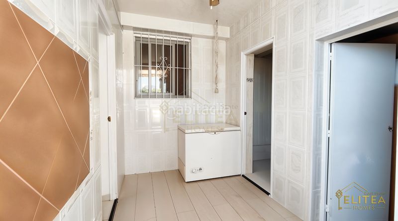 Foto efce38be-abf2-45f0-be61-0633637a4252. Xalet amb calefacció aparcament piscina a Busot