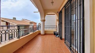 Xalet a Bonalba-Cotoveta. Exclusivo chalet adosado en bonalba cotoveta con vistas al mar y