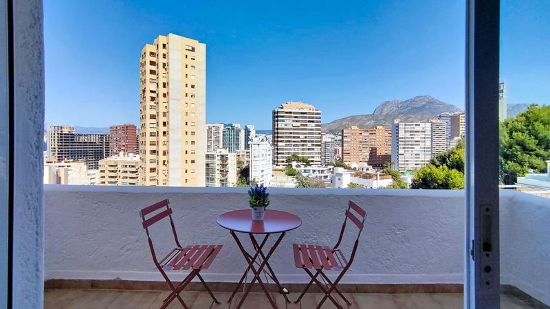 Foto 116aa558-7de8-4165-806a-7640a85c5447. Apartament amb calefacció piscina a Playa Poniente Benidorm