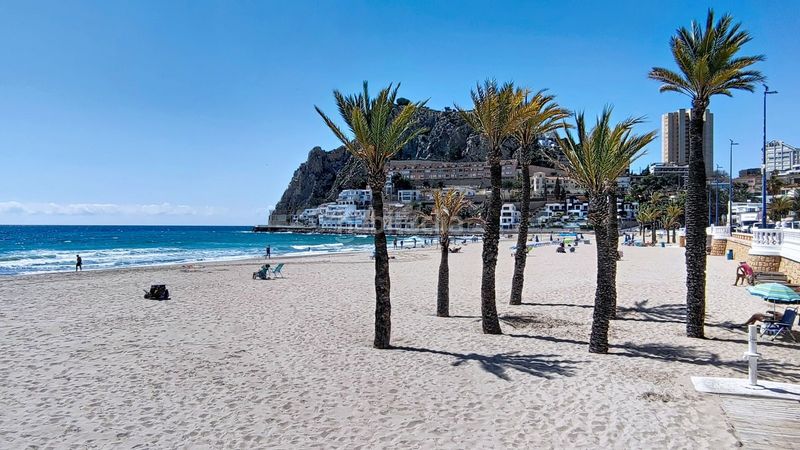 Foto 5ec04353-d286-4fb7-bead-7bc8eb1b81fd. Apartament amb calefacció piscina a Playa Poniente Benidorm