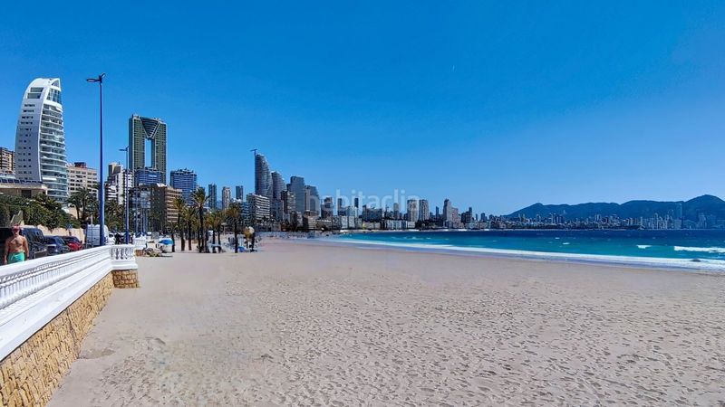 Foto 64114072-c32a-48f0-89bc-48ce0e1d3aba. Apartament amb calefacció piscina a Playa Poniente Benidorm