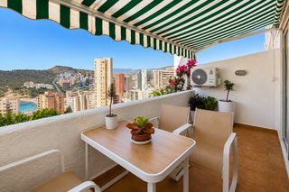 Apartament en Playa Poniente. Exclusiva vivienda en mont benidorm con impresionantes vistas al