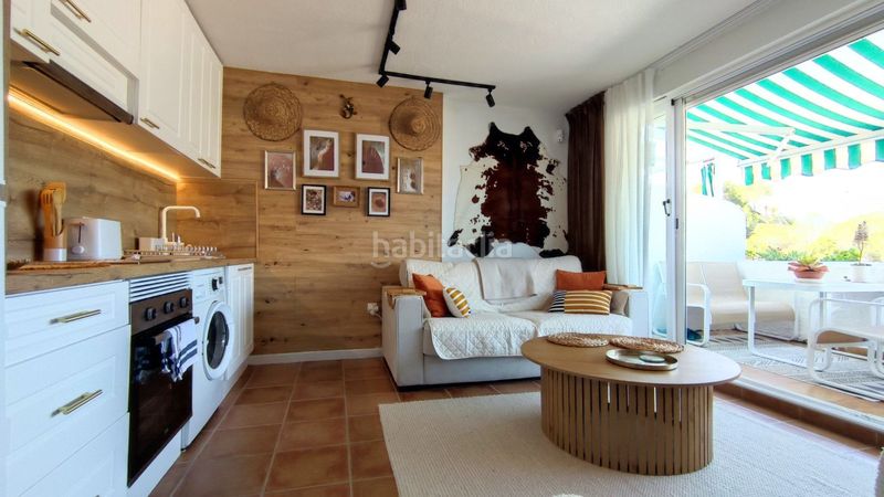 Foto 76e90a32-374c-4bfe-afb5-e3e468e087e7. Apartament amb calefacció aparcament a Playa Poniente Benidorm