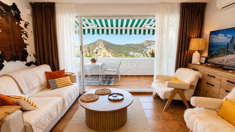 Foto 9e04e8d0-944c-4c95-b003-617643c1644e. Apartament amb calefacció aparcament a Playa Poniente Benidorm
