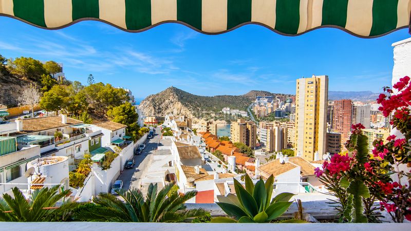 Foto ef29d411-876c-4dd7-8f42-9716dfa6a804. Apartament amb calefacció aparcament a Playa Poniente Benidorm