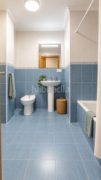 Foto f6cedcd1-2072-457d-85da-162118101bf8. Planta baja  con patio privado, garaje y suite con vestidor el en Elche / Elx