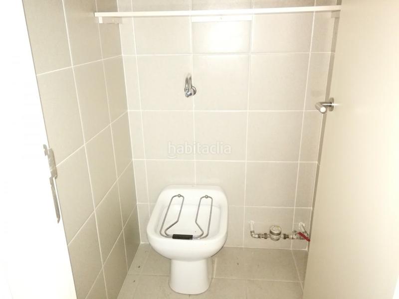 Foto 4a9d18ce-c085-4d20-b02b-c9d00a4136d9. Locale commerciale in calle fuenlabrada 6 in Casco Antiguo Alcorcón