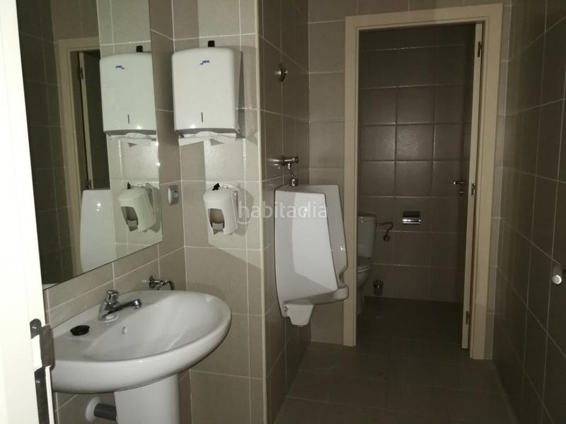 Foto 657385ab-1f9a-4cd0-bbb4-7815796a7187. Locale commerciale in calle fuenlabrada 6 in Casco Antiguo Alcorcón