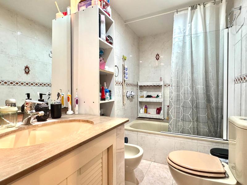 Foto 38fd7810-ff06-4a4c-a91f-3874e6809a9a. Pis a travessera de santa eugènia 16 a Santa Eugenia Girona