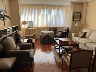 Appartement à Calle de la villa de marín 8. Excelente piso, para entrar a vivir, con excelente comunicacione