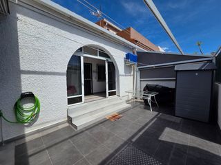 Casa adossada en Plaza durango 102. Casa adosada con much�simas posibilidades y vivir comodamente!