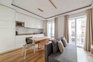 Location Appartement à Calle de jorge juan 92. Piso reformado con diseño moderno, ubicado en una 3º planta exte