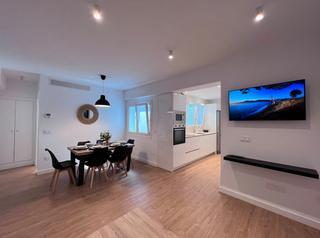 Lloguer Apartament  Calle de placentines 11. Ideal para familias, y parejas que quieran visitar el corazón de