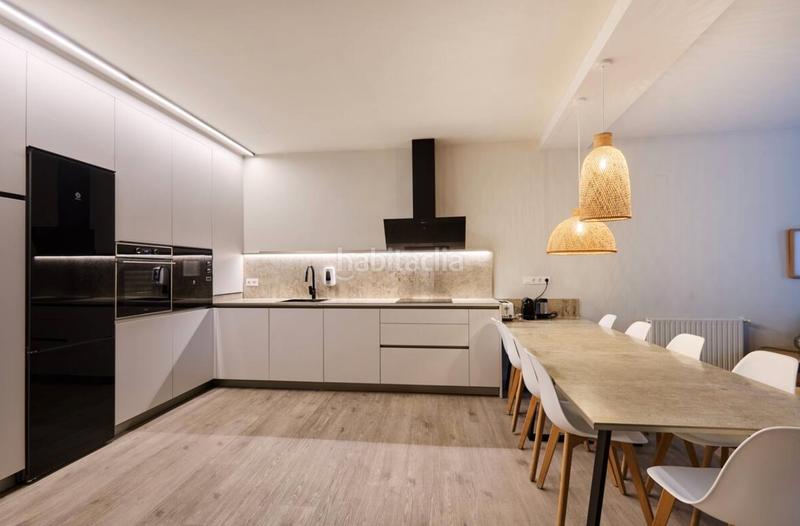 Foto 4b2389a3-c196-4c97-ba0c-8c359342d6b7. Alquiler apartamento en calle mercaderes 9 apartamento de gran tamaño; ideal para familias o grupos numerosos en Pamplona / Iruña