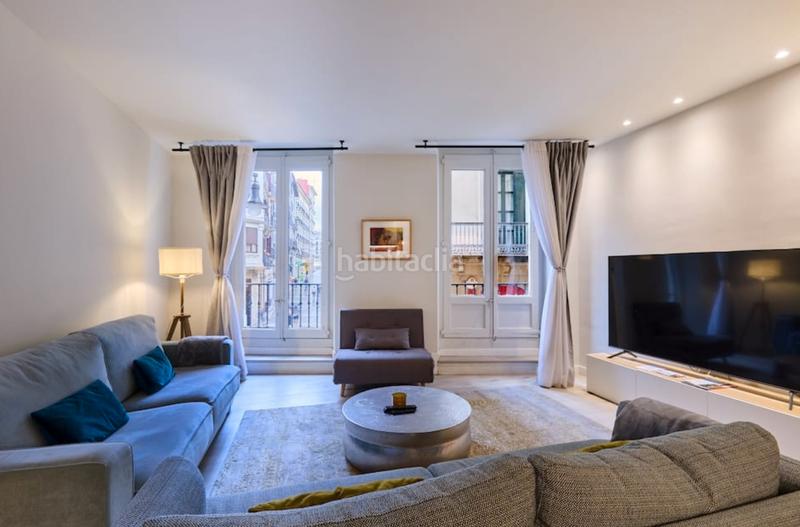 Foto a91e55e5-c69d-40bf-88f5-6992b626d7bf. Alquiler apartamento en calle mercaderes 9 apartamento de gran tamaño; ideal para familias o grupos numerosos en Pamplona / Iruña