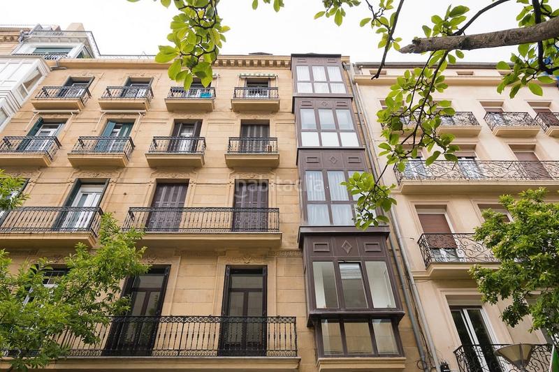 Foto b6d2b173-1465-4224-ae22-cb7d6f86dfe0. Lloguer apartament a san martzial kalea 42 a Área Romántica Donostia - San Sebastián