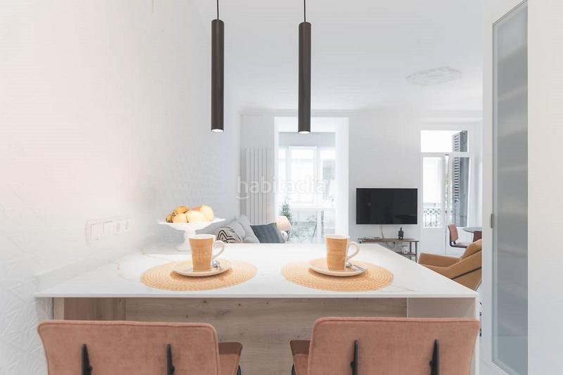 Foto 7f1074b3-ad65-479a-80b3-45f3b68e5921. Rent apartment in san martzial kalea 42 in Área Romántica Donostia - San Sebastián