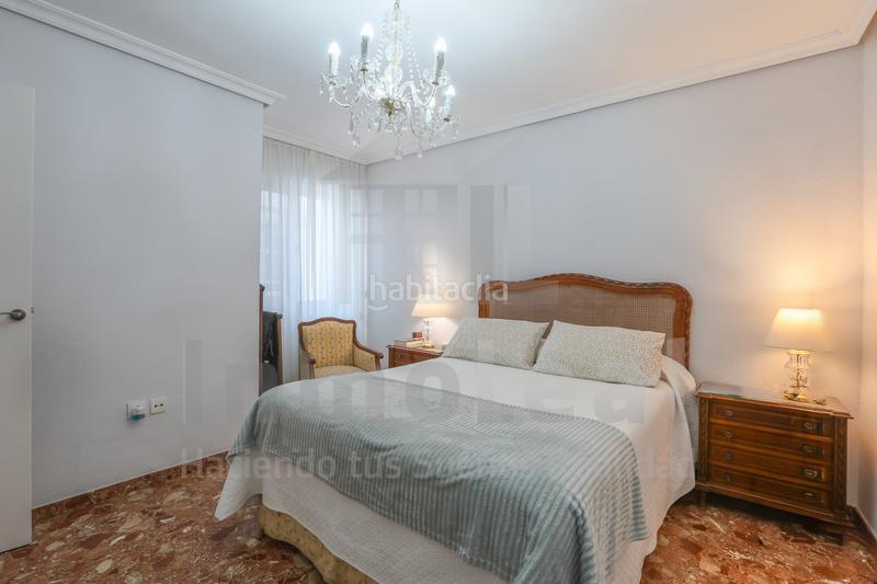 Foto 32d9edfd-42b6-427f-a591-4633ebab9c53. Pis amb aparcament a Triana Oeste Sevilla