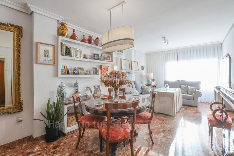 Foto 7e120223-6484-4e93-860c-93f2407f1fce. Pis amb aparcament a Triana Oeste Sevilla