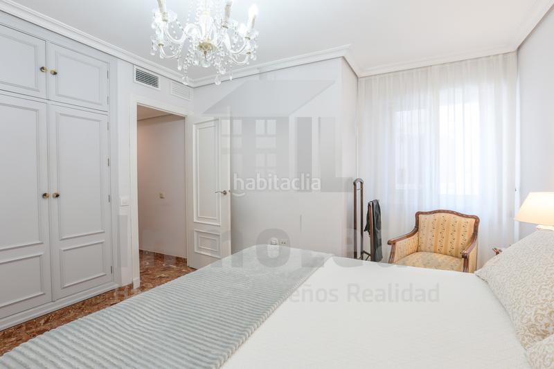 Foto d4417983-85ef-4b75-84c3-c8724a234653. Pis amb aparcament a Triana Oeste Sevilla