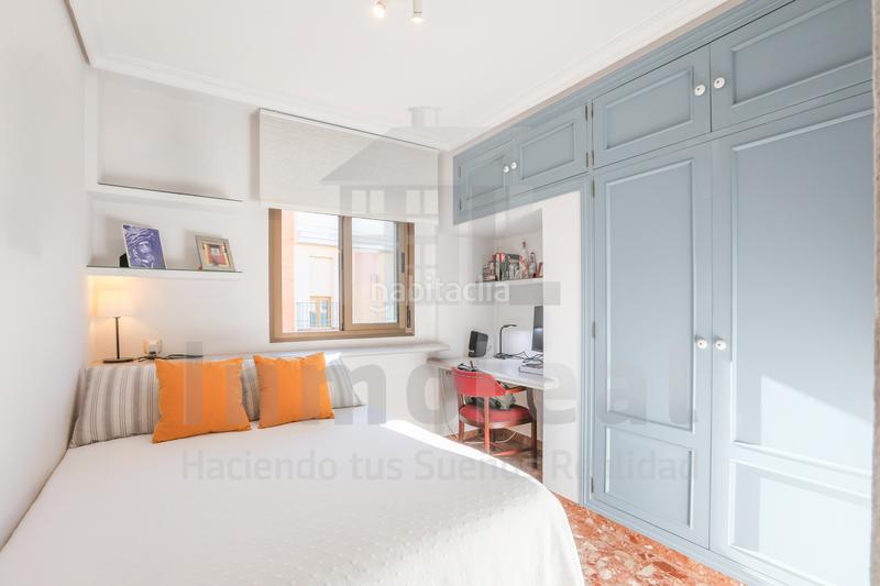 Foto e2927f54-a0aa-408a-b245-75d0767ee1d1. Pis amb aparcament a Triana Oeste Sevilla