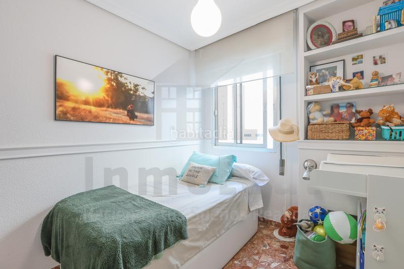 Foto f1226b1d-81dd-45a7-97cc-eb3b5cd5f1fd. Pis amb aparcament a Triana Oeste Sevilla