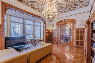 Pis  Mallorca. Finca regia modernista y esquinera en quadrat d or