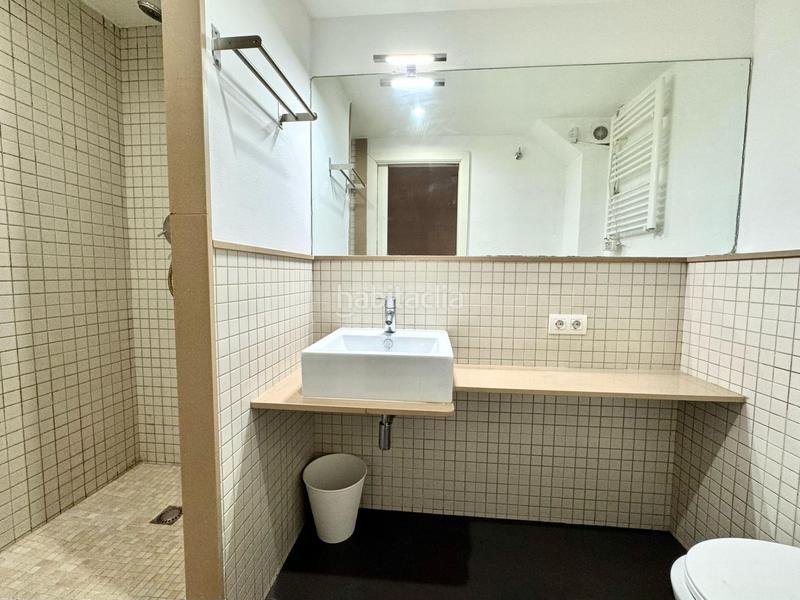 Foto fce5de32-5bba-46b1-9938-c60184e201ca. Pis amb calefacció a Vila de Gràcia Barcelona