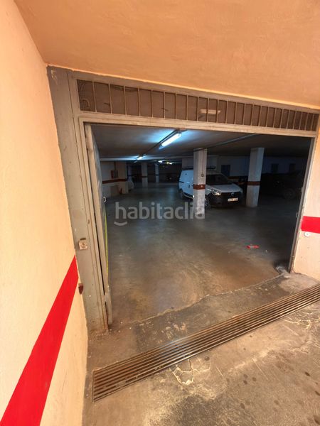 Foto bc0ed0bc-a802-43eb-a44a-cf6e7dfc259a. Aparcament cotxe a Nuevo Centro Sagunt