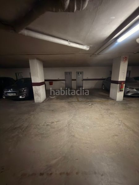 Foto d42365e2-bba1-4251-ad9c-ce19f78cf5fd. Aparcament cotxe a Nuevo Centro Sagunt